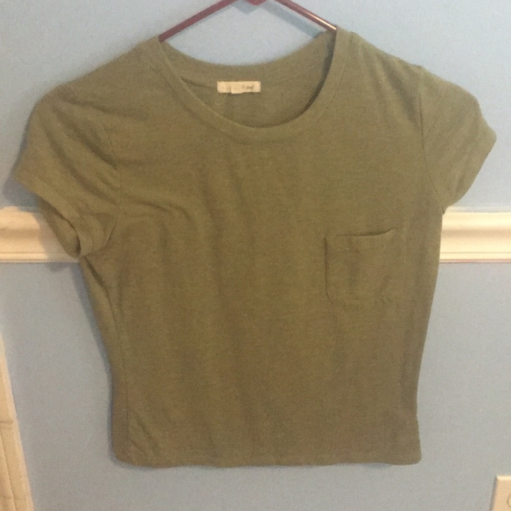 Green T-shirt/Crop Top